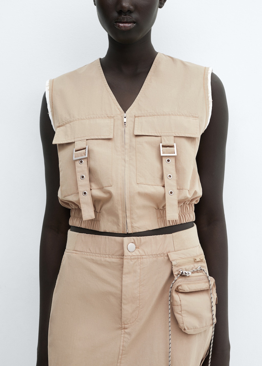 Gilet with cargo pockets - Details of the article 6