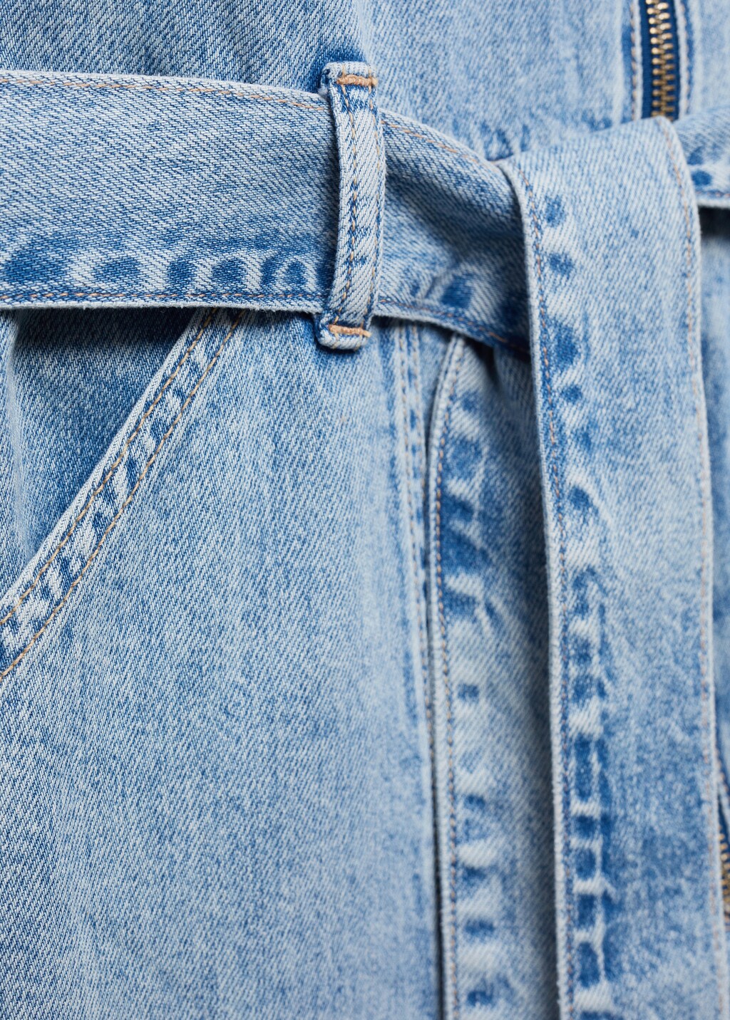 Kurzärmliger Jeans-Jumpsuit - Detail des Artikels 8