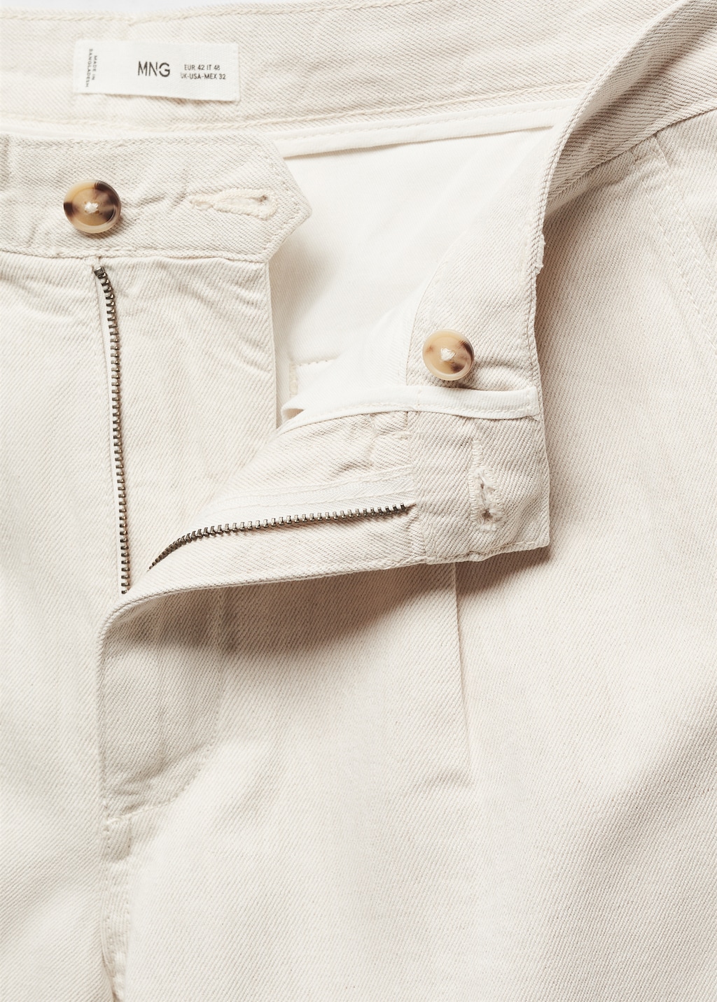 Relaxed-fit linen blend pleated jeans - Details of the article 8