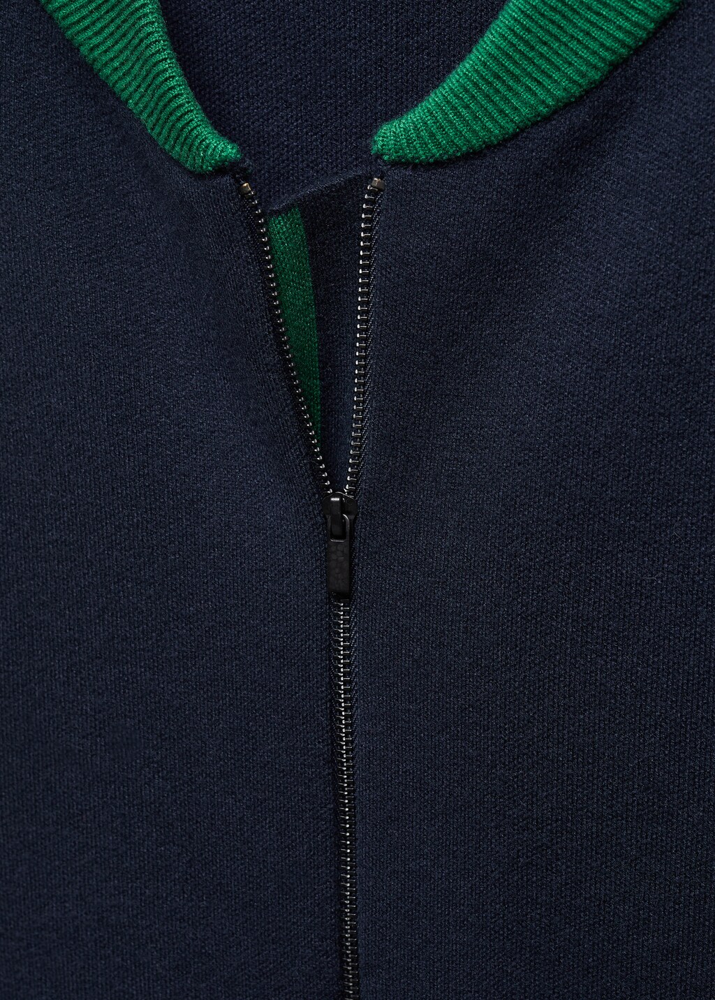 Knitted jacket with contrasting trims - Details of the article 8