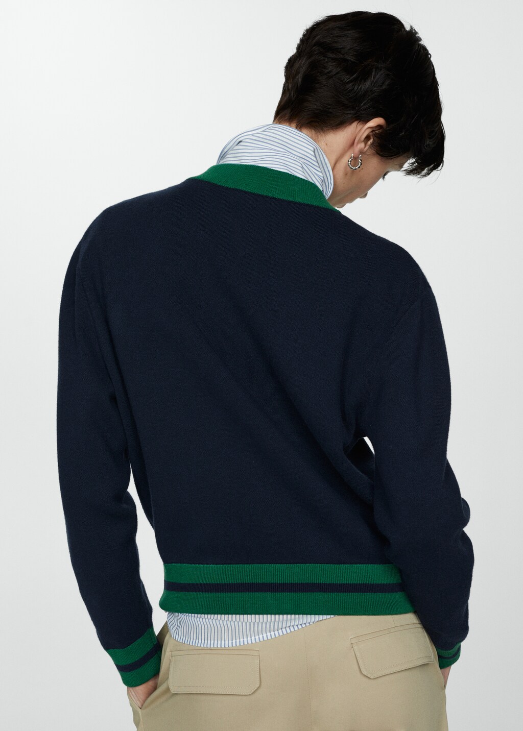 Knitted jacket with contrasting trims - Reverse of the article