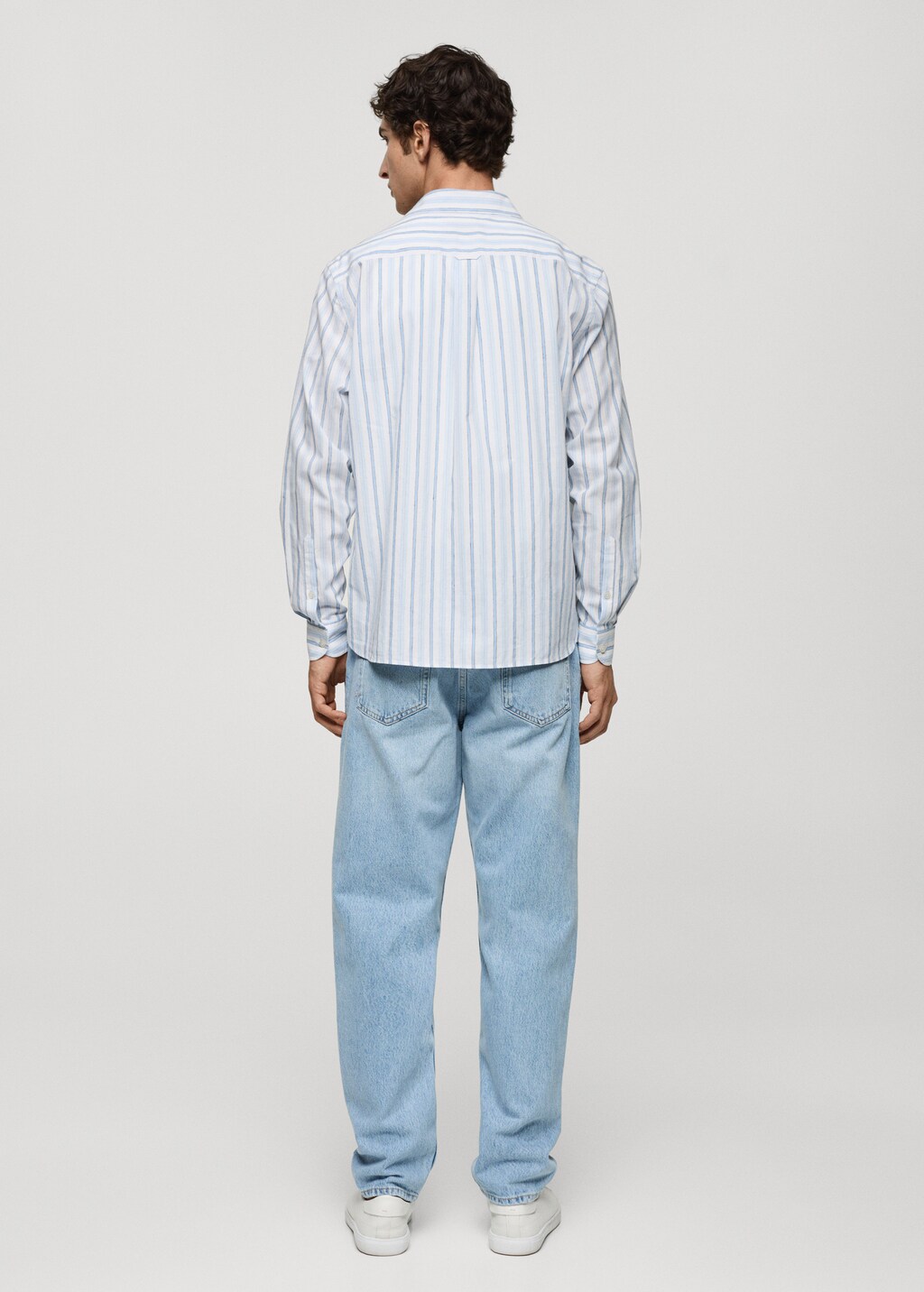 Classic-fit cotton linen rustic striped shirt - Reverse of the article