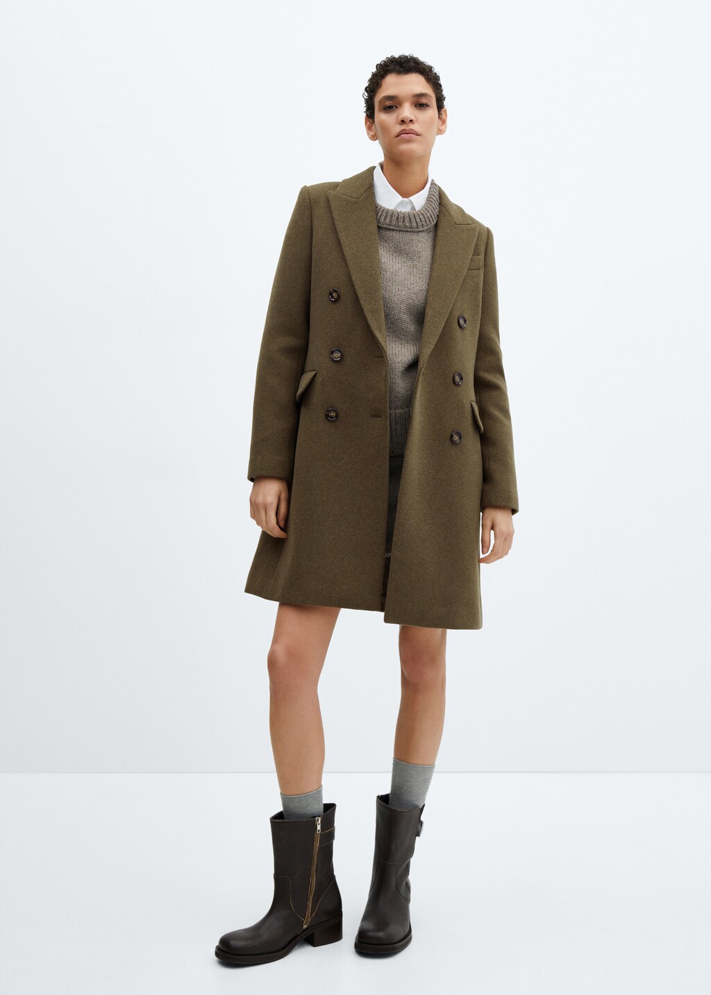 Double-breasted wool coat - General plane