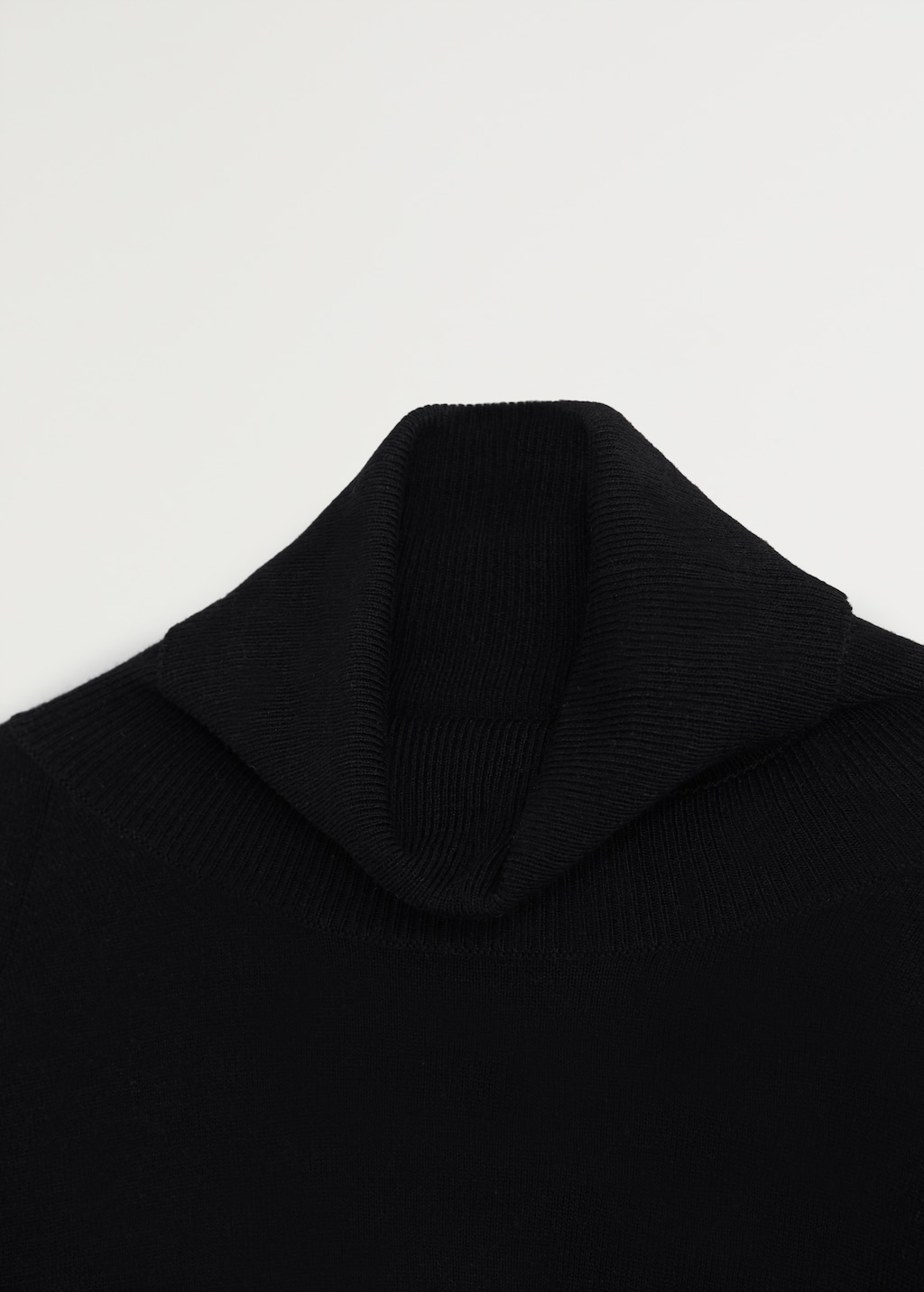 Turtleneck sweater - Details of the article 8