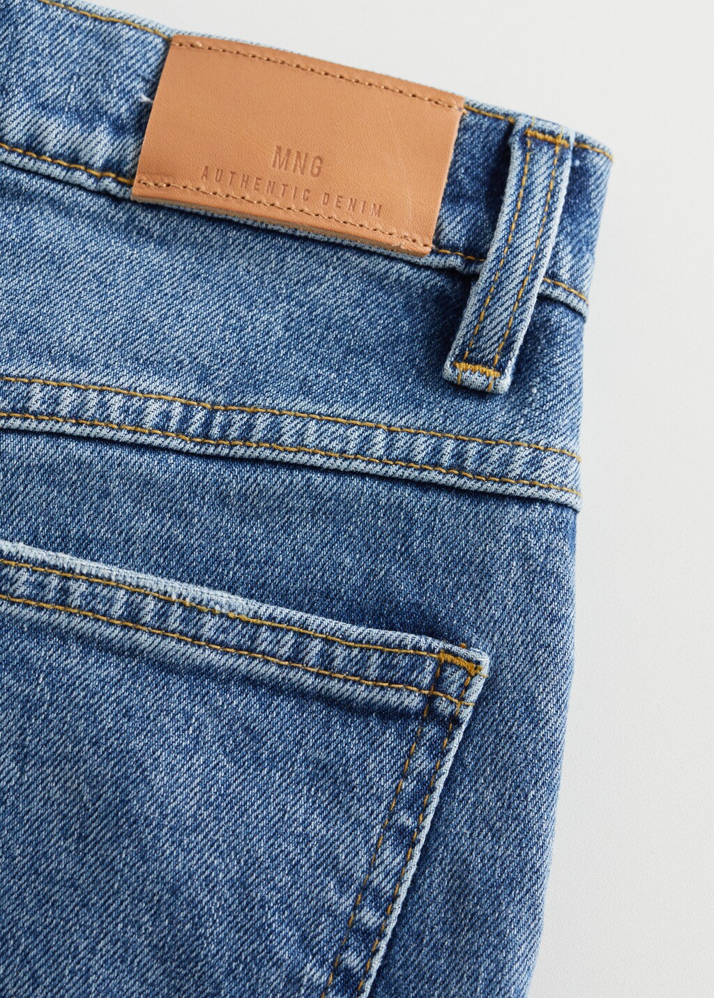 Mom-fit jeans - Details of the article 0