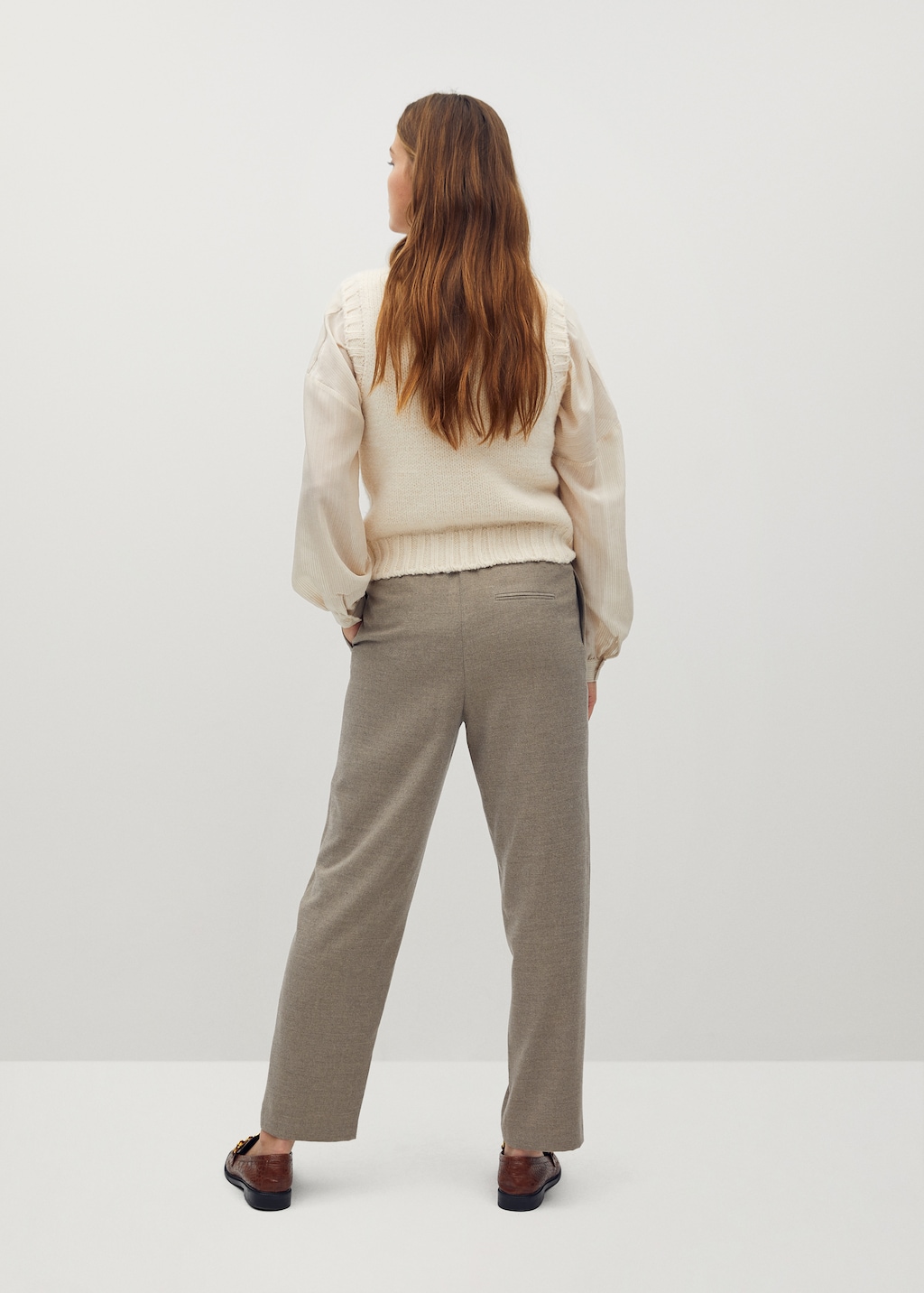 Elastic waist trousers - Reverse of the article