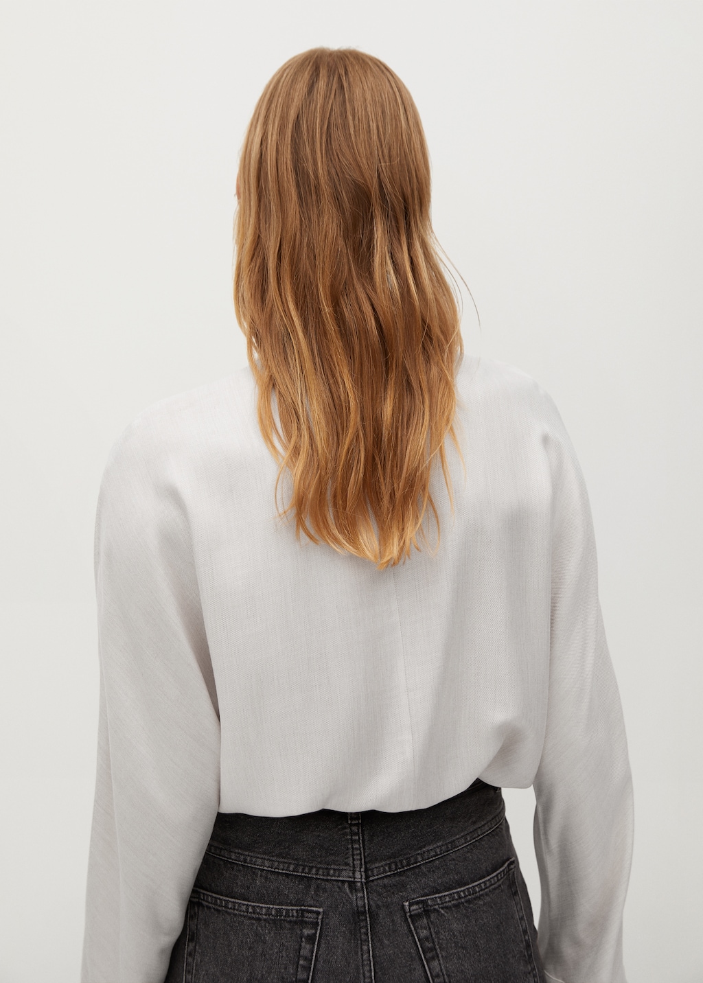 Patch pocket blouse - Reverse of the article