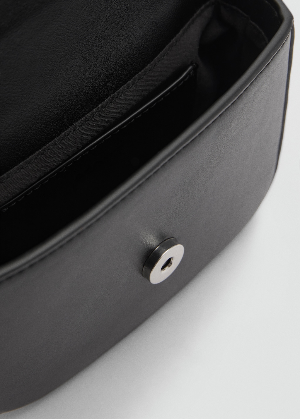 Leather-effect shoulder bag - Details of the article 1