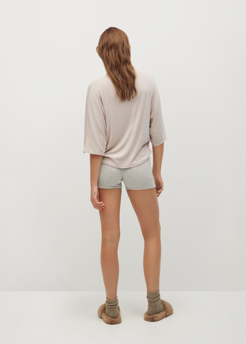 Oversized short-sleeved t-shirt - Reverse of the article