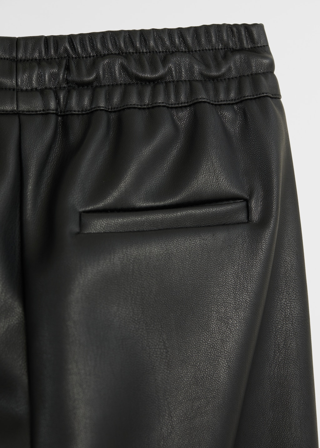 Cuffed hem trousers - Details of the article 8