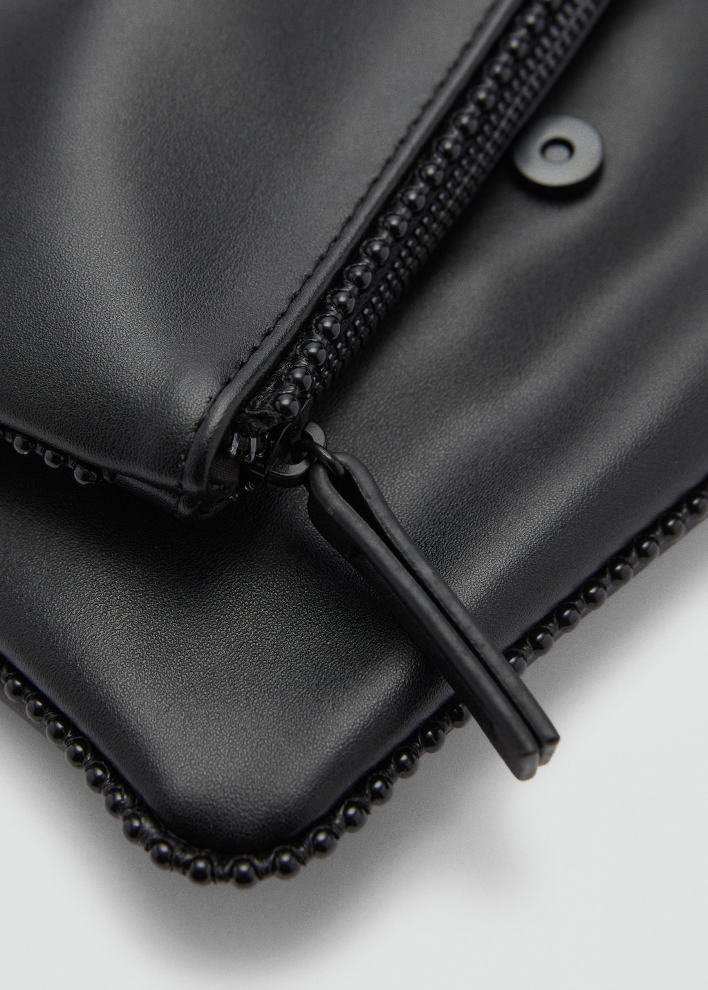 Chain shoulder bag - Details of the article 2