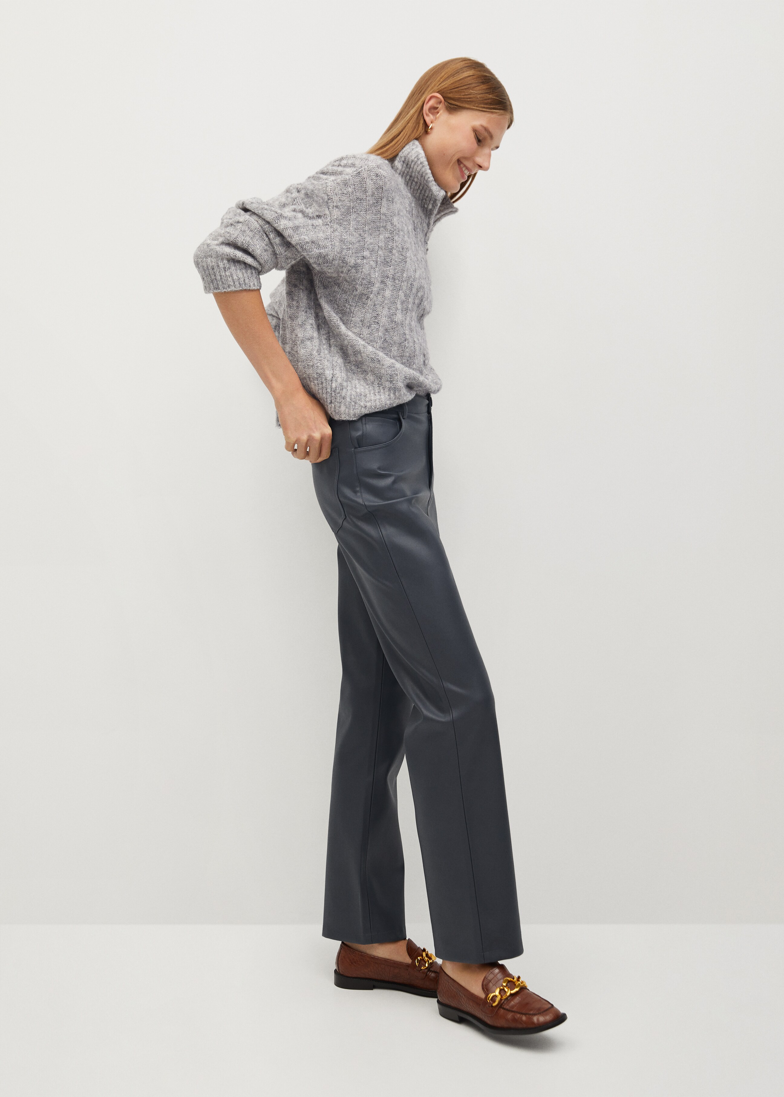 Leather-effect straight trousers - Details of the article 2
