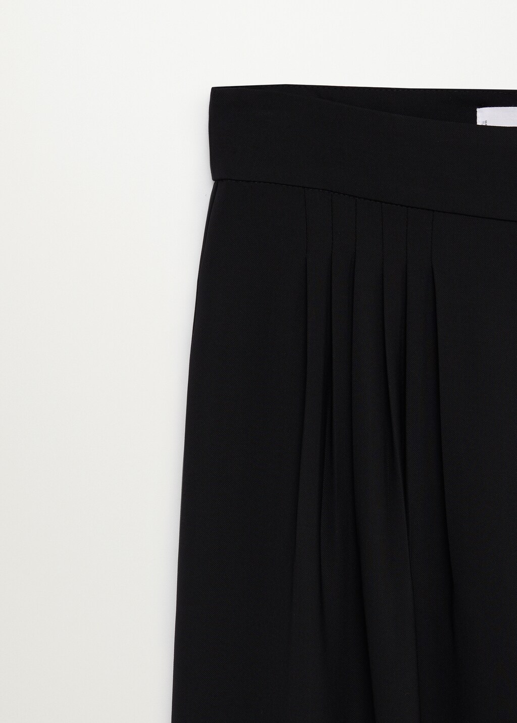 Pleated culotte trousers - Details of the article 8