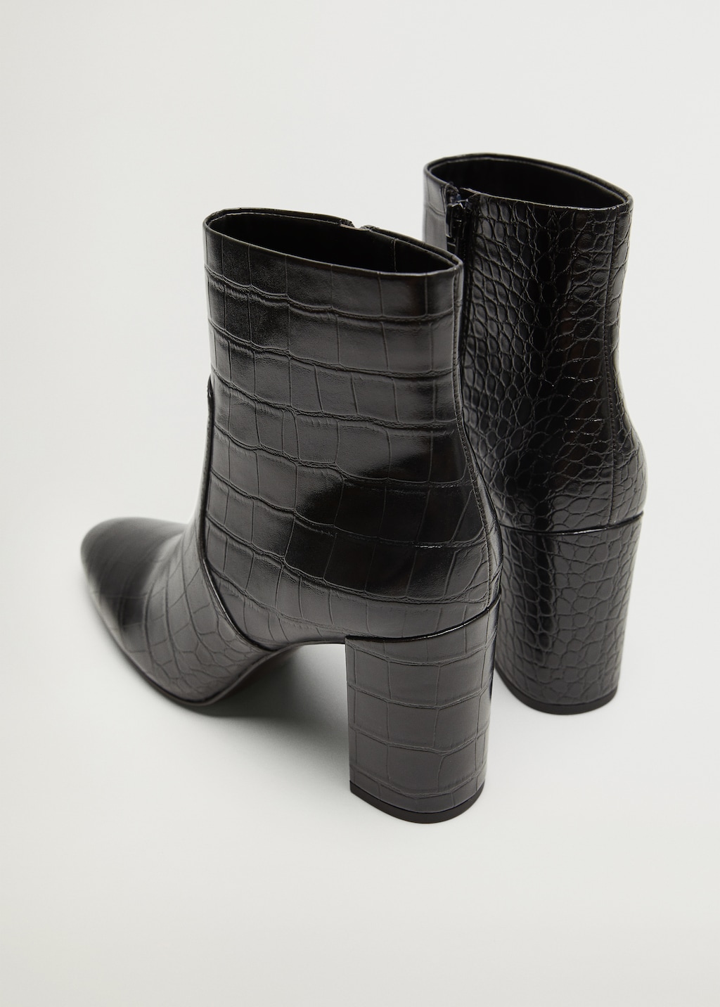 Pointed heel ankle boot - Details of the article 2