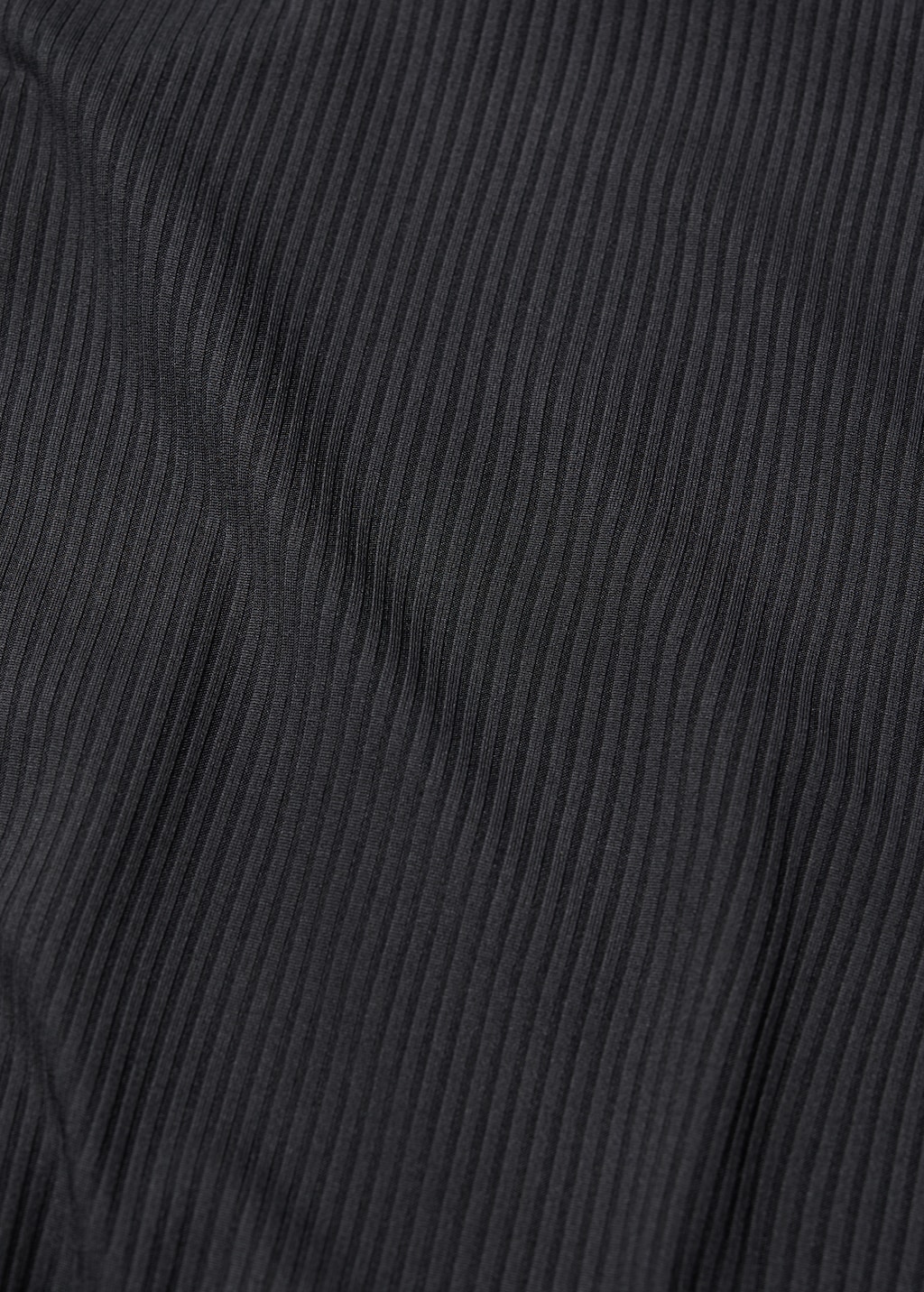 Ribbed long-sleeved t-shirt - Details of the article 8