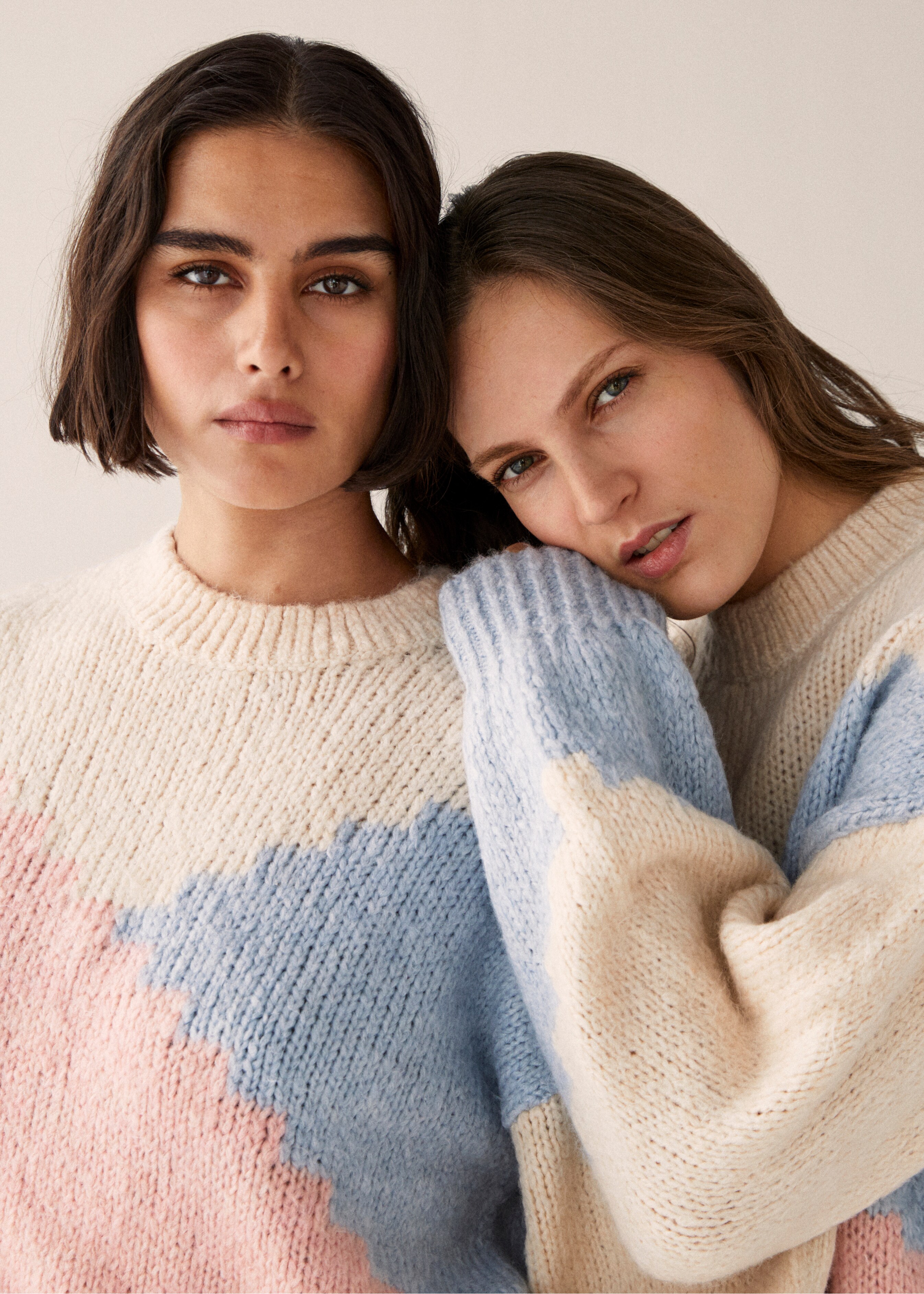 Multi-colored knit sweater - Details of the article 5