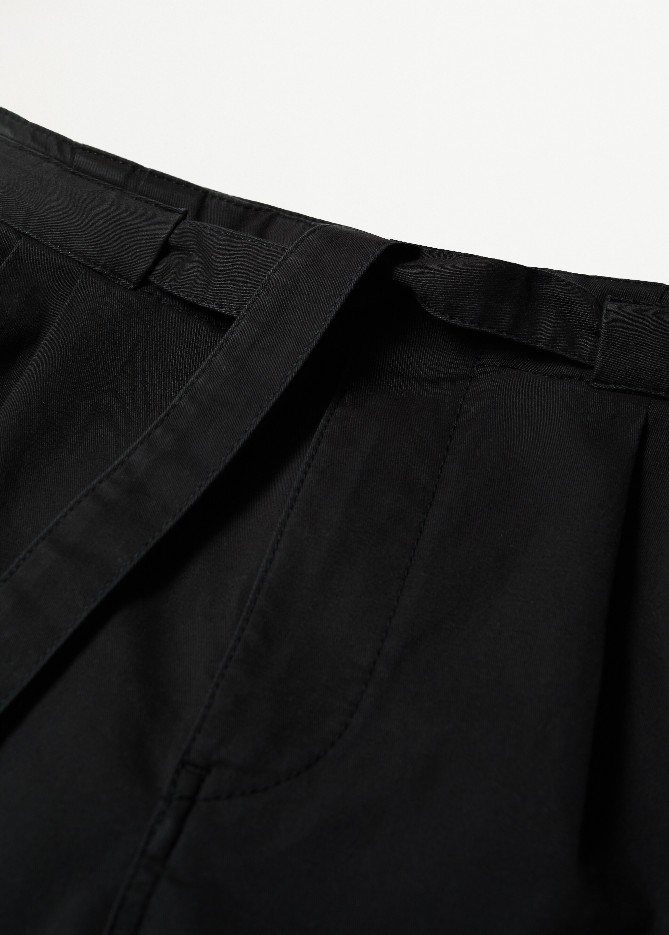 Cotton pleated trousers - Details of the article 8