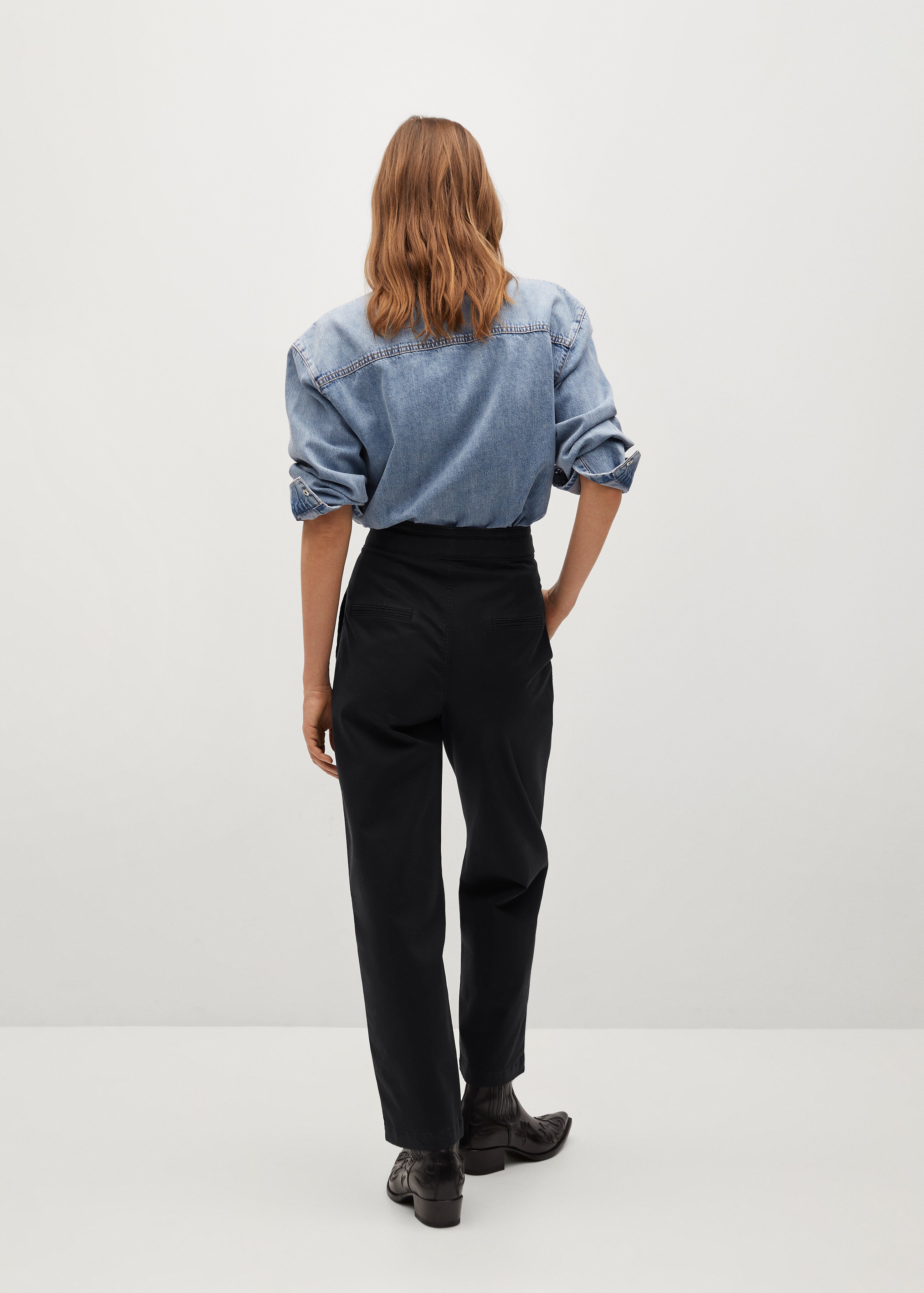 Cotton pleated trousers - Reverse of the article