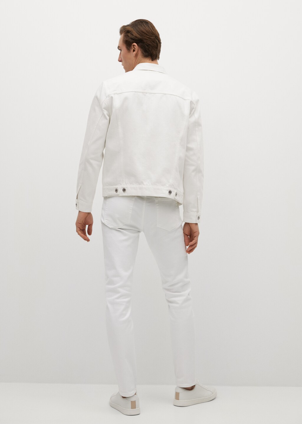 White denim jacket - Reverse of the article