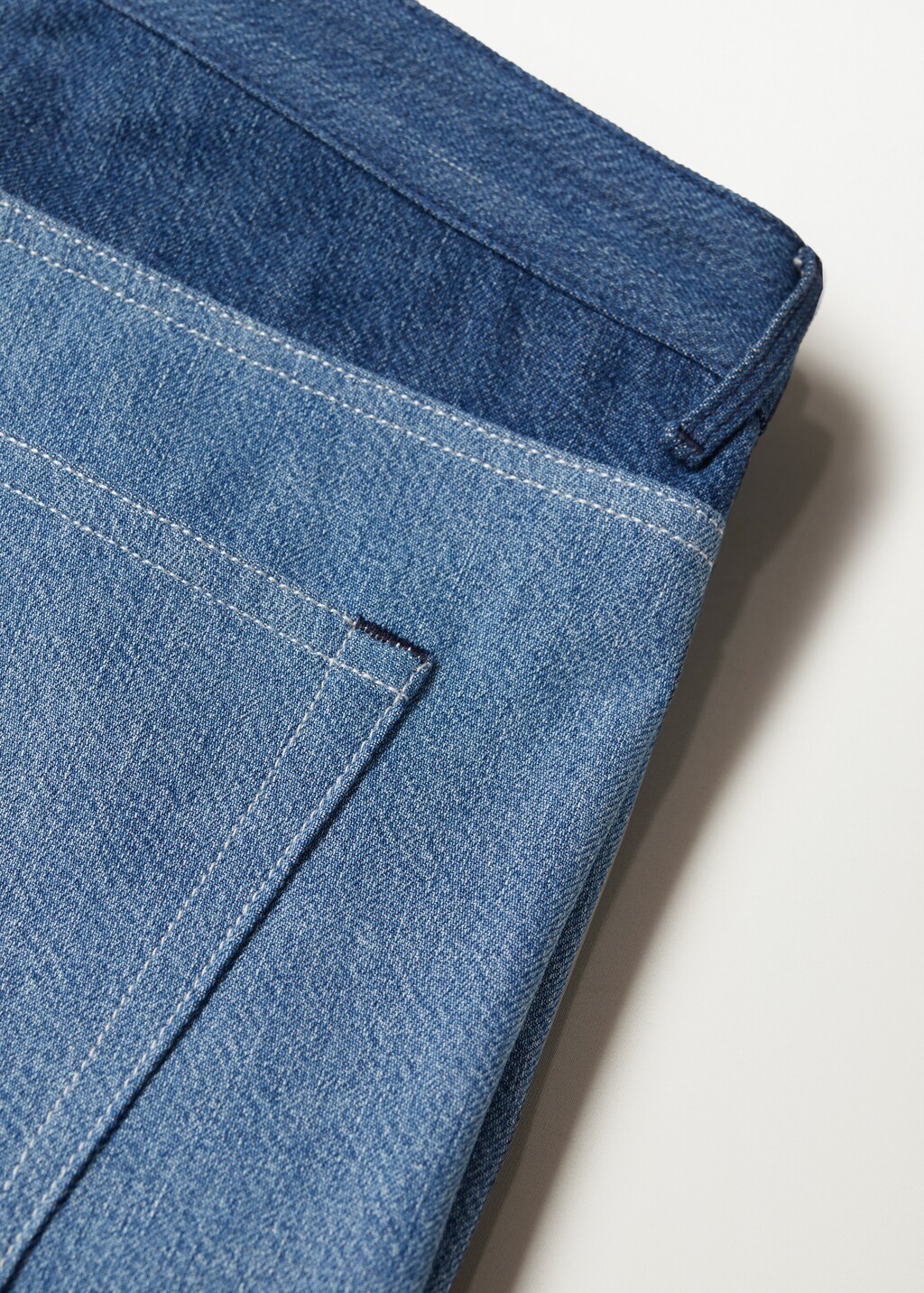 Tapered cropped vintage jeans - Details of the article 7