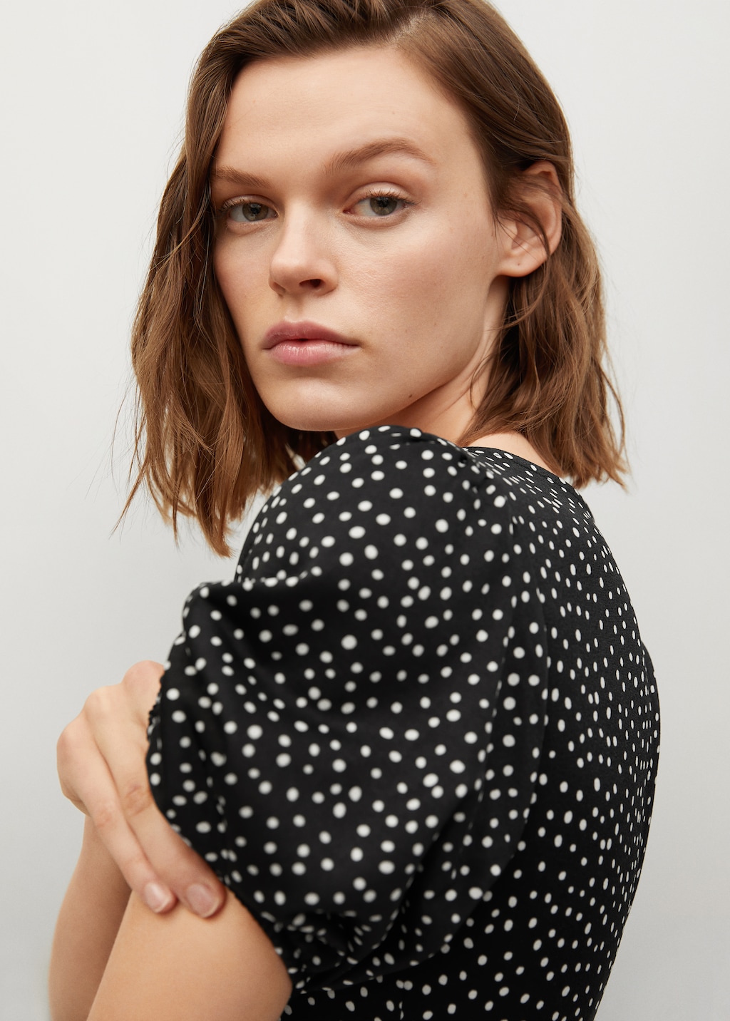 Polka-dot dress with ruffles - Details of the article 1