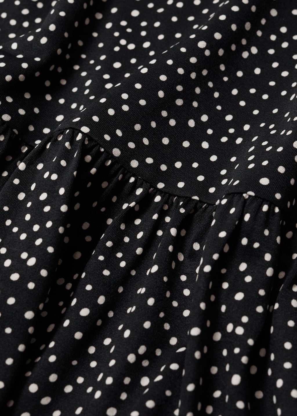 Polka-dot dress with ruffles - Details of the article 8