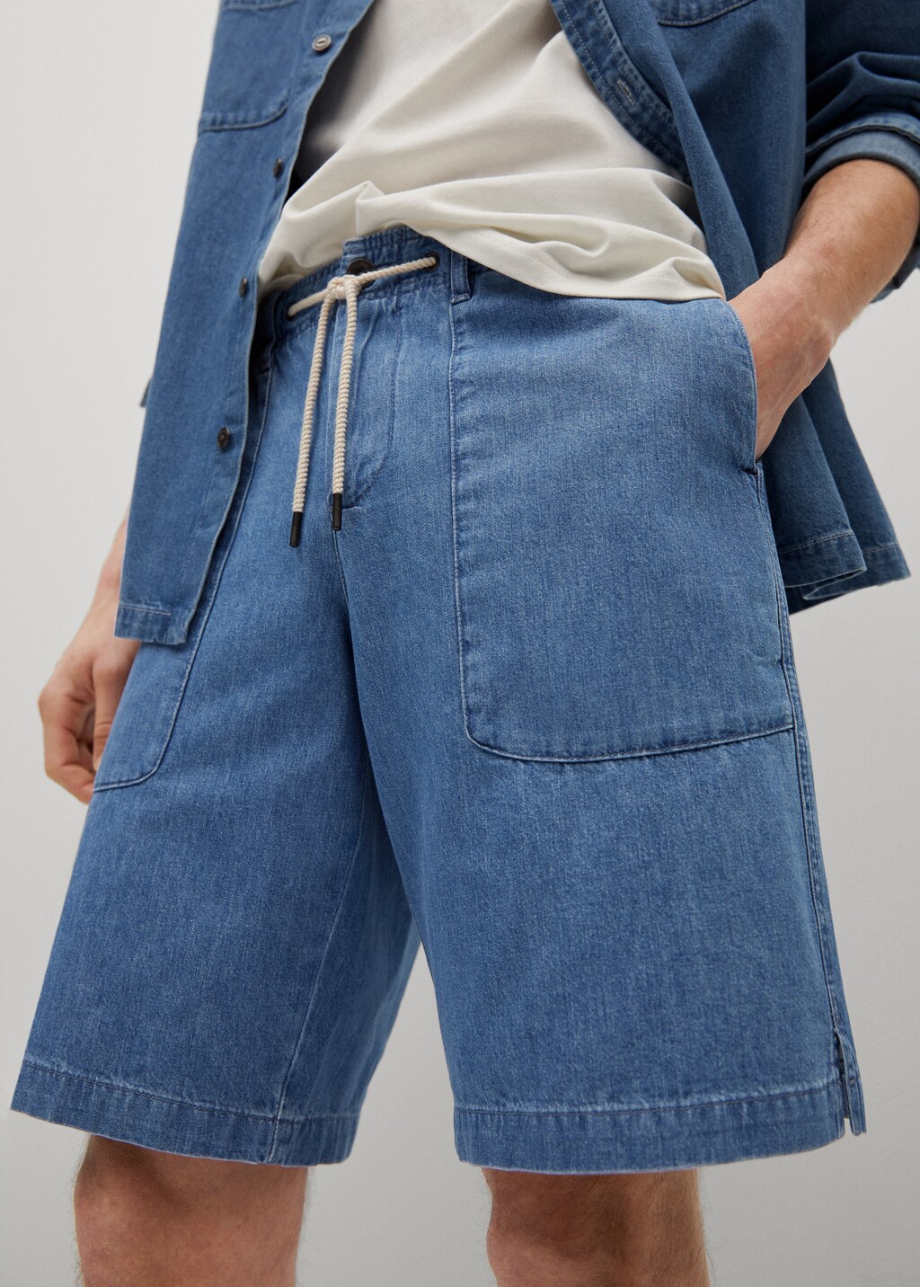 Relaxed denim shorts - Details of the article 1