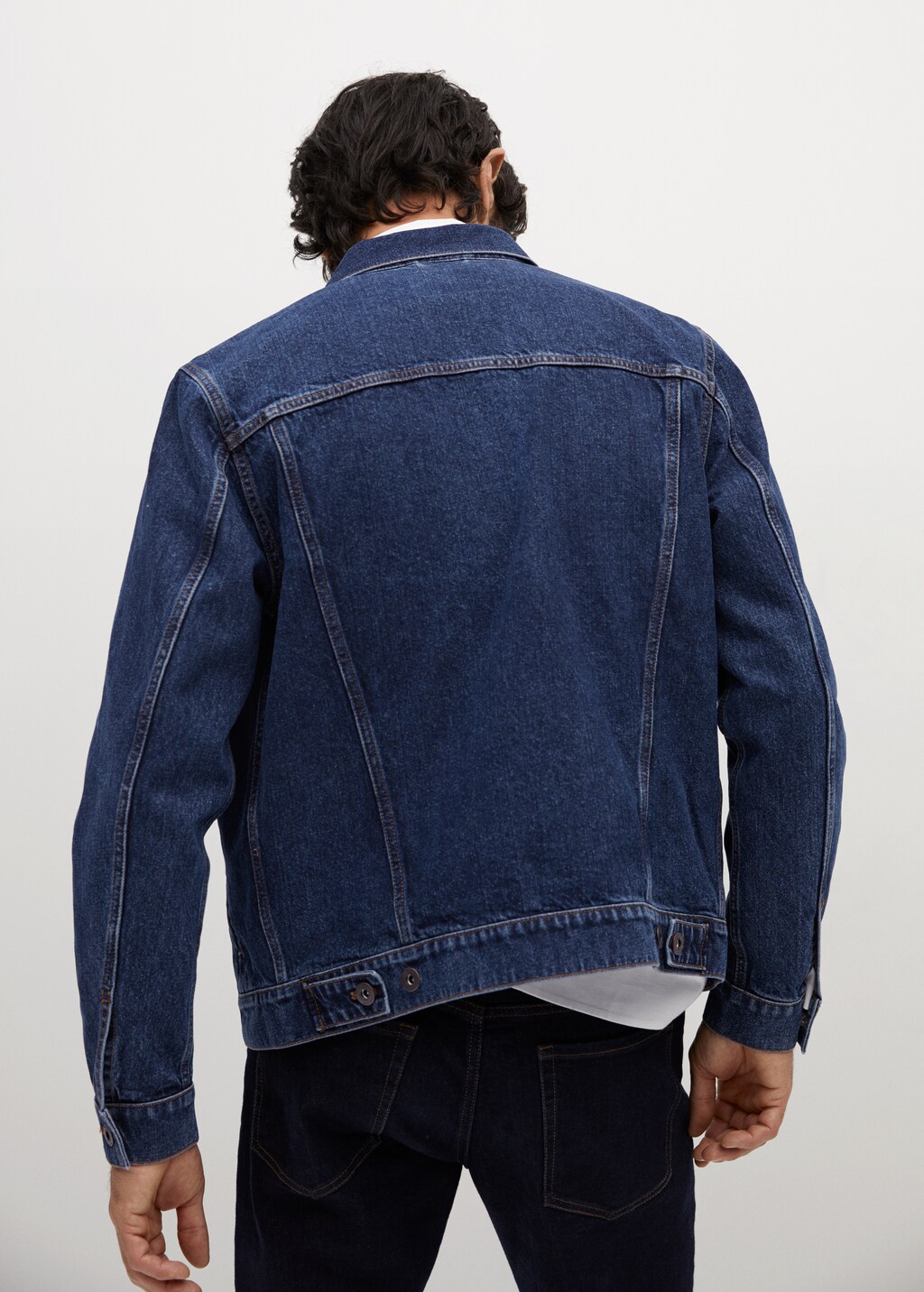 Dark-wash denim jacket - Reverse of the article