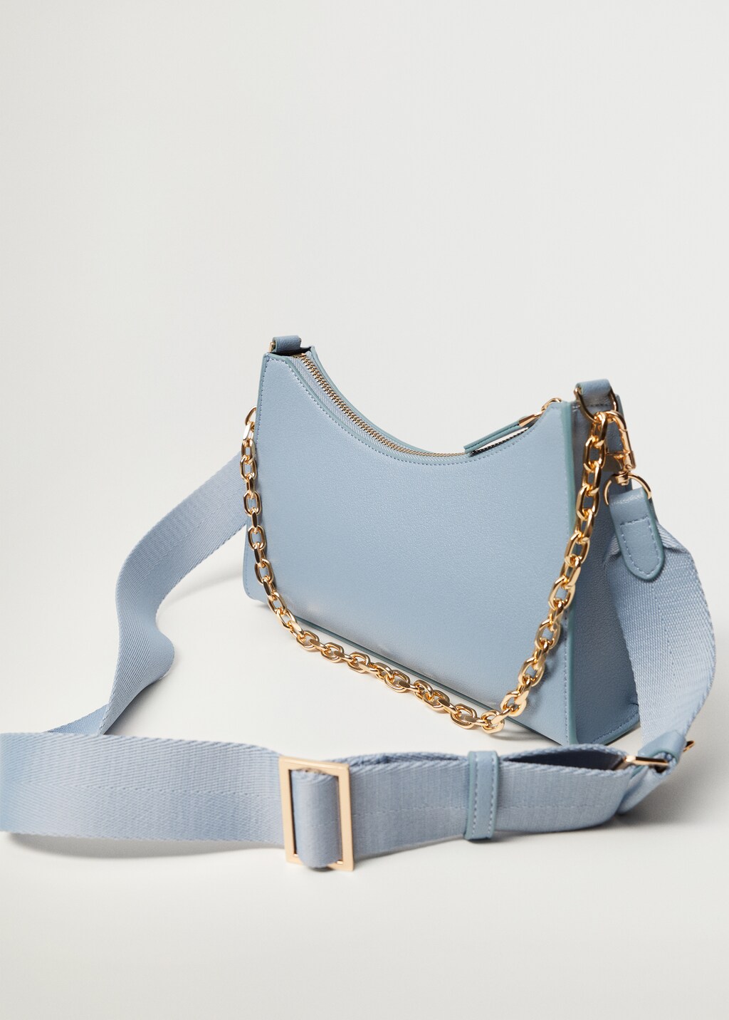 Crossbody bag with chain - Details of the article 3