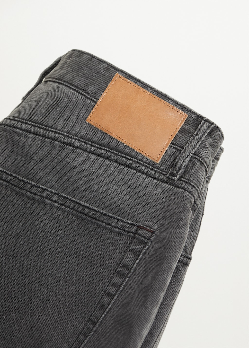 Tapered-fit lyocell Tom jeans - Details of the article 7