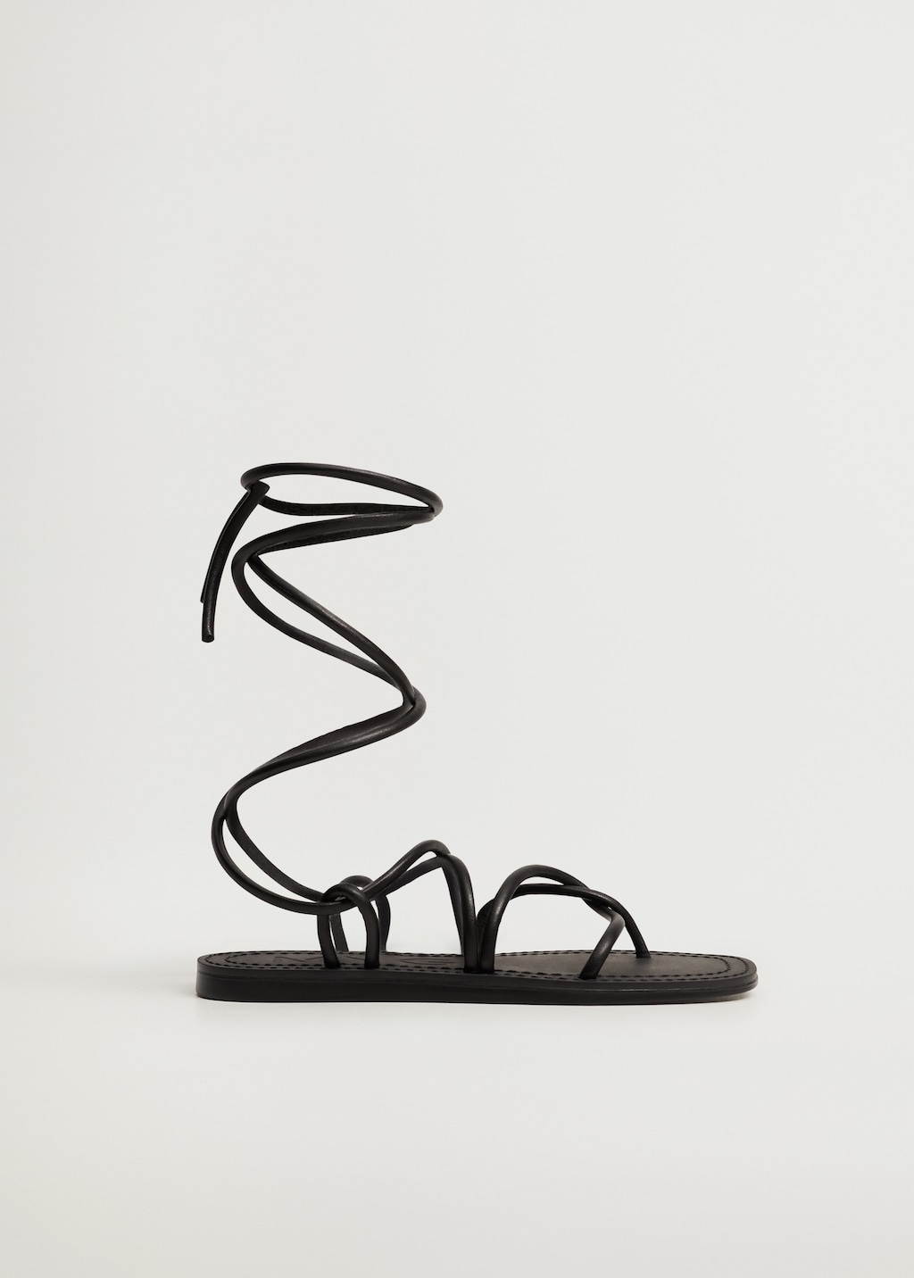 Criss-cross straps sandals - Article without model