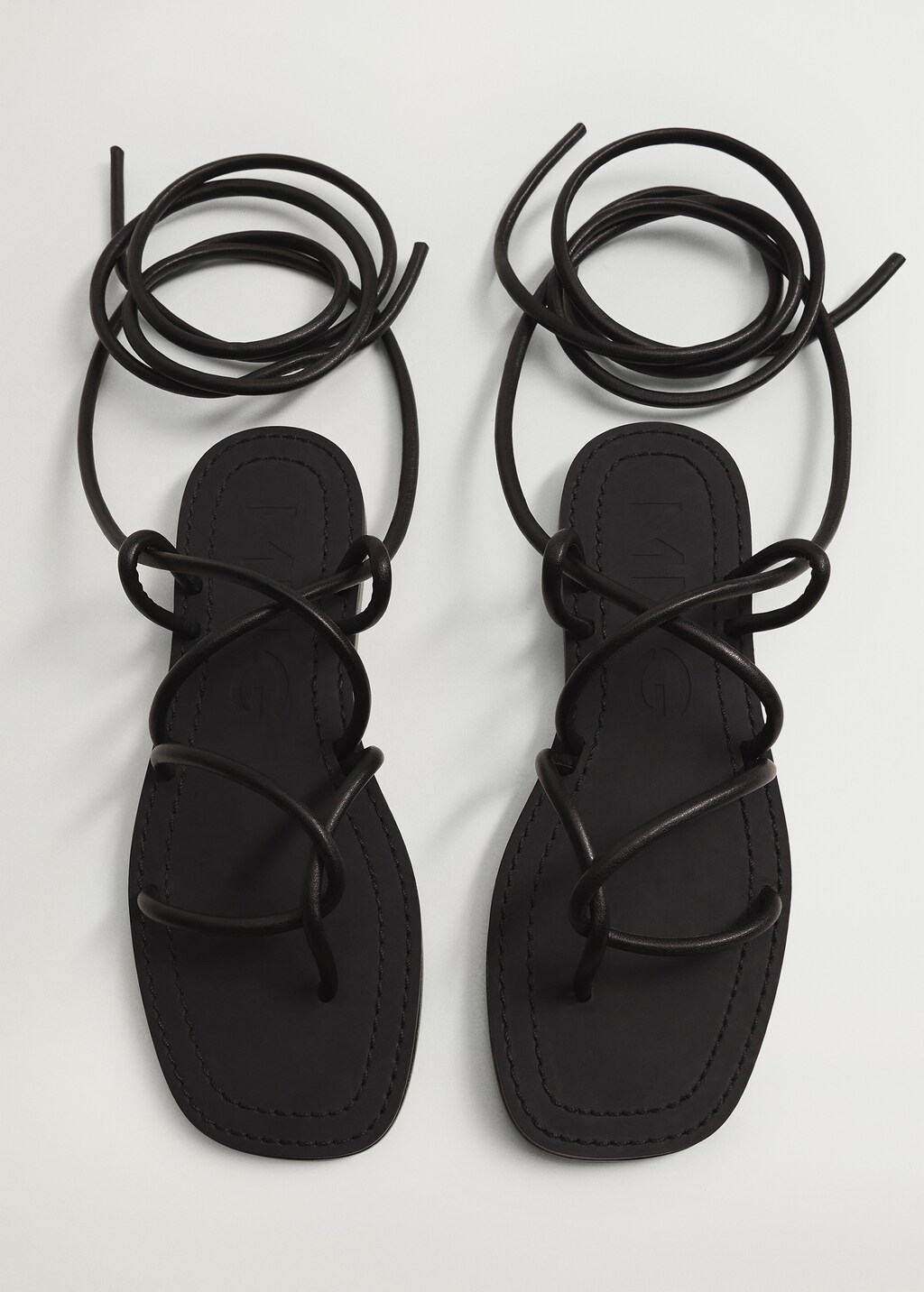 Criss-cross straps sandals - Details of the article 4